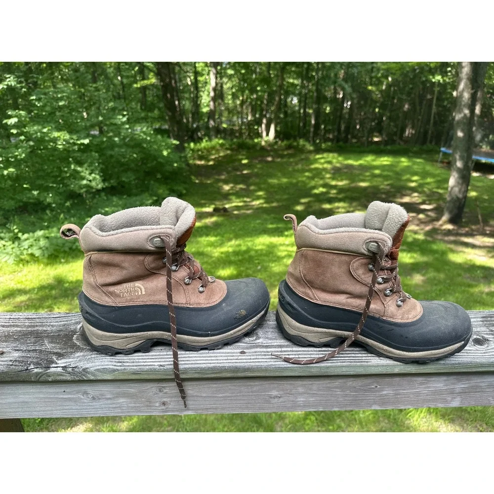 The North Face Chilkat Men 9.5 Waterproof Primaloft Winter Snow Boots Brown hike
